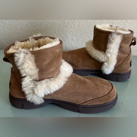 UGG Sunburst Mini Chestnut W-1130728-CHE 10 Shearling Boots - Picture 10 of 14